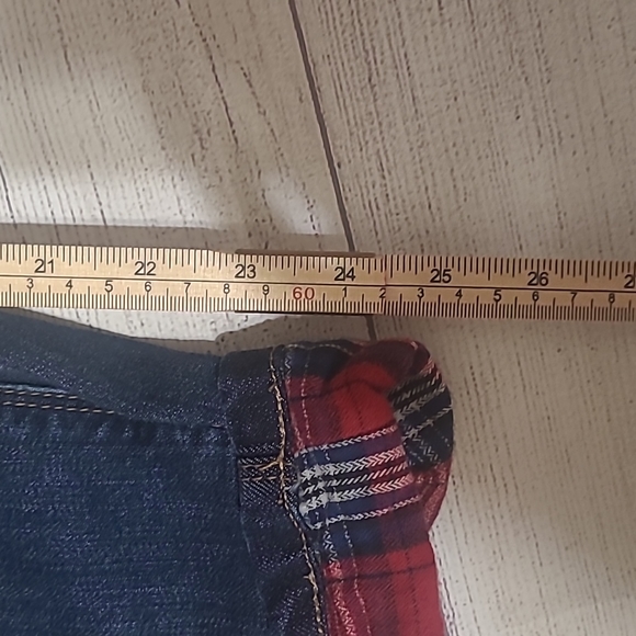 Sneakpeek Boyfriend 9 - Picture 2 of 7